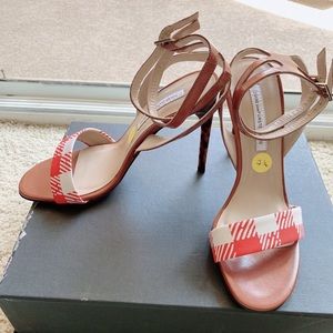 SOLD NEW DVF Vera heels 7.5 made in Italy Kendall